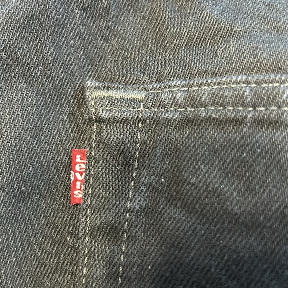 Levi’s 501 black button fly jeans. Excellent condition. Size 34 x 30. - Picture 6 of 10
